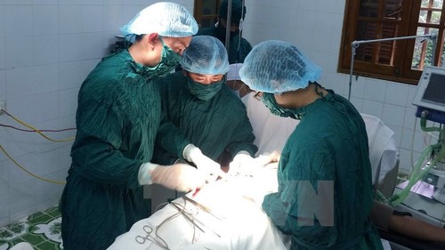 Les Etats-Unis font don d’un hôpital de campagne au Vietnam - ảnh 1